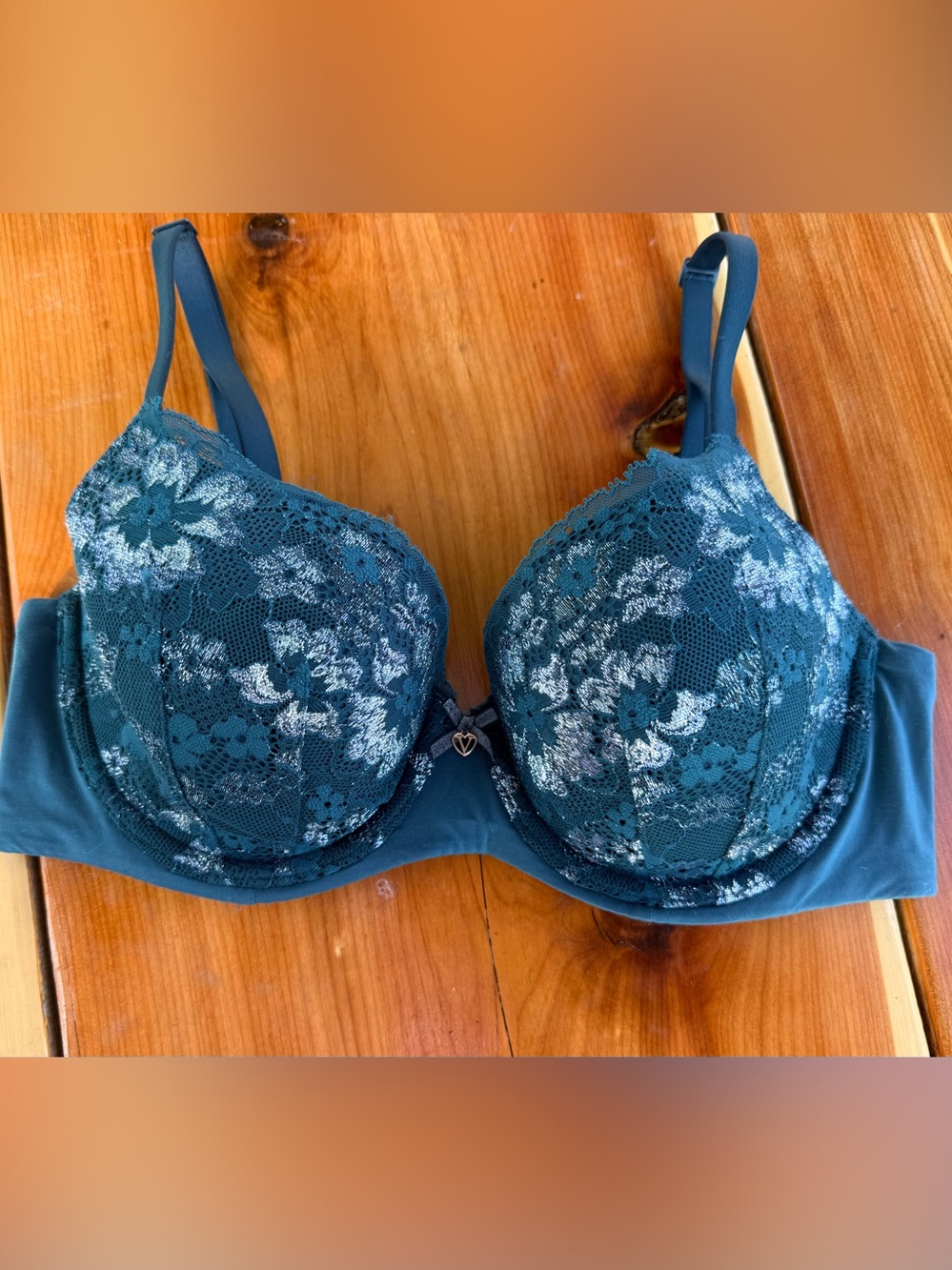 Victoria's Secret Teal Lace Underwire Bra with Silver Floral Accents 34D